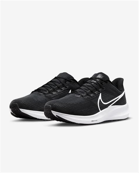 Nike Pegasus size 10